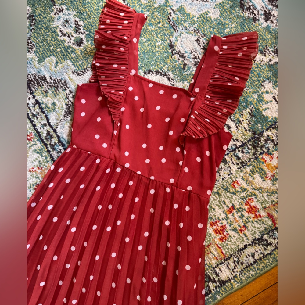 Red Polka Dot Pleated Dress - Picture 4 of 10